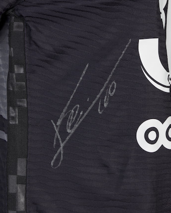 Bonhams : LIONEL MESSI A UNIQUE GAME WORN AND AUTOGRAPHED PARIS SAINT