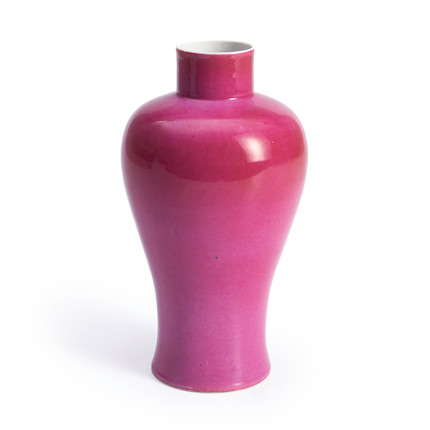 Bonhams Skinner : A PINK-GLAZED VASE