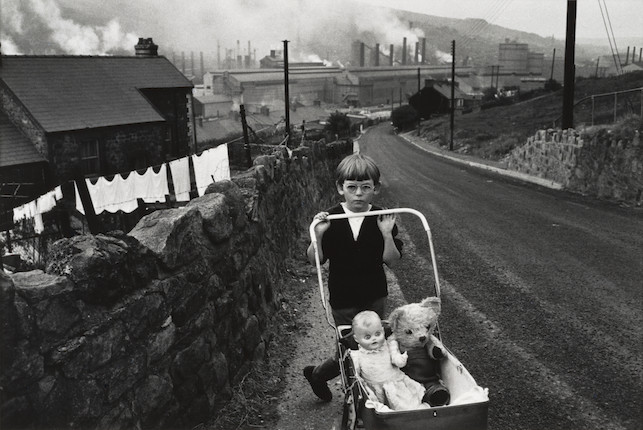 Bonhams : Bruce Davidson (born 1933); 'Wales' (Boy Pushing Carriage);