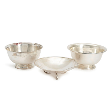 Bonhams Skinner : THREE STERLING SILVER BOWLS