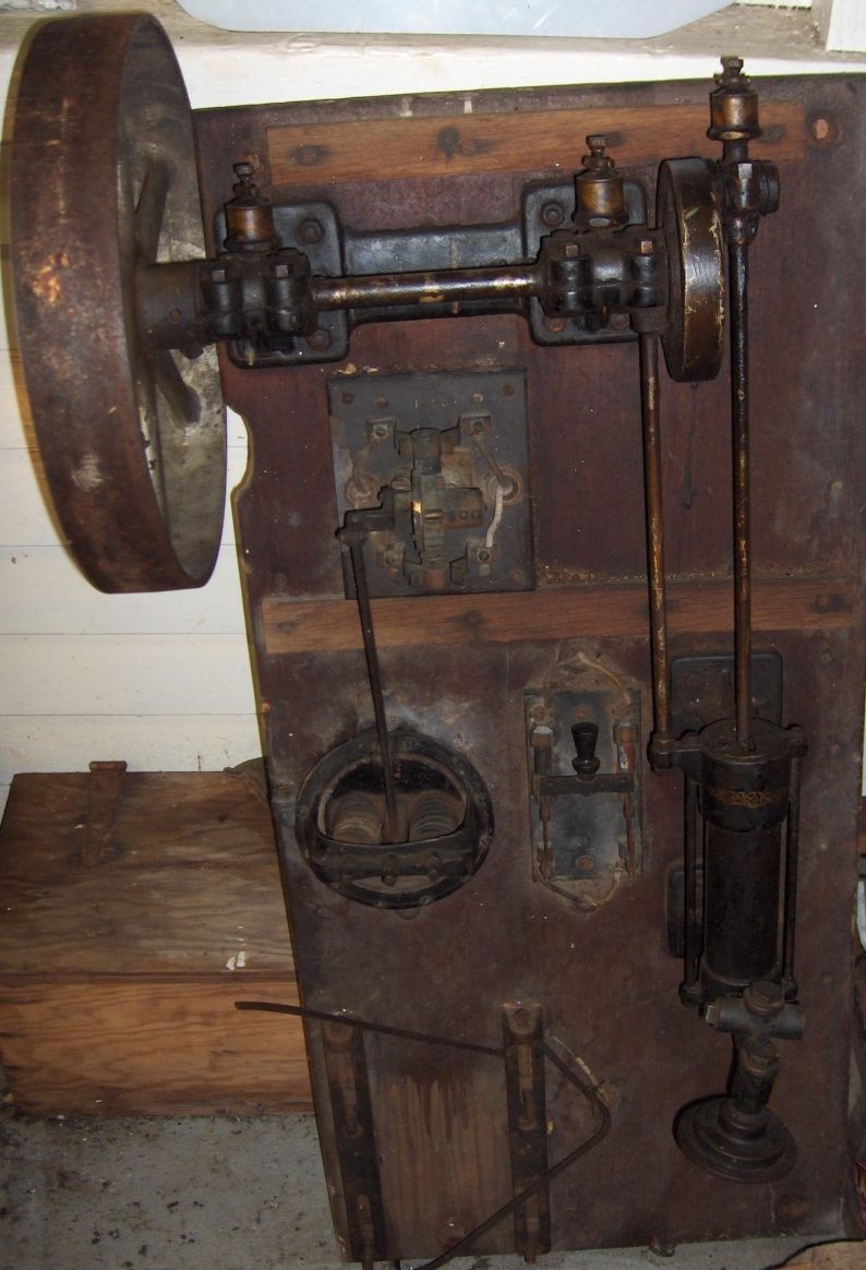 Bonhams Cars A steam powered domestic electricity generating device, 42in long