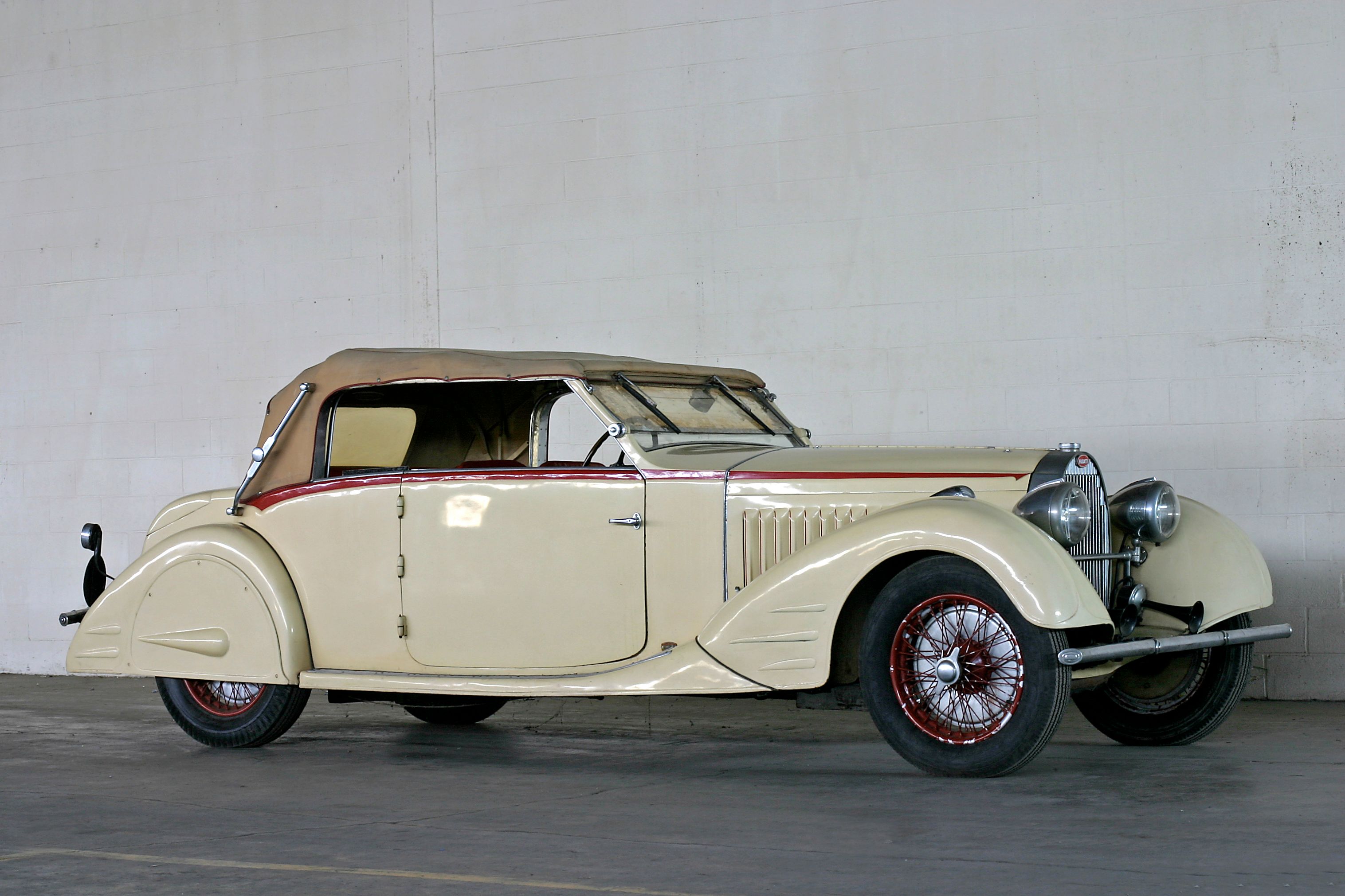 Bonhams Cars : 1934 Bugatti Type 57 Double Cabriolet Stelvio