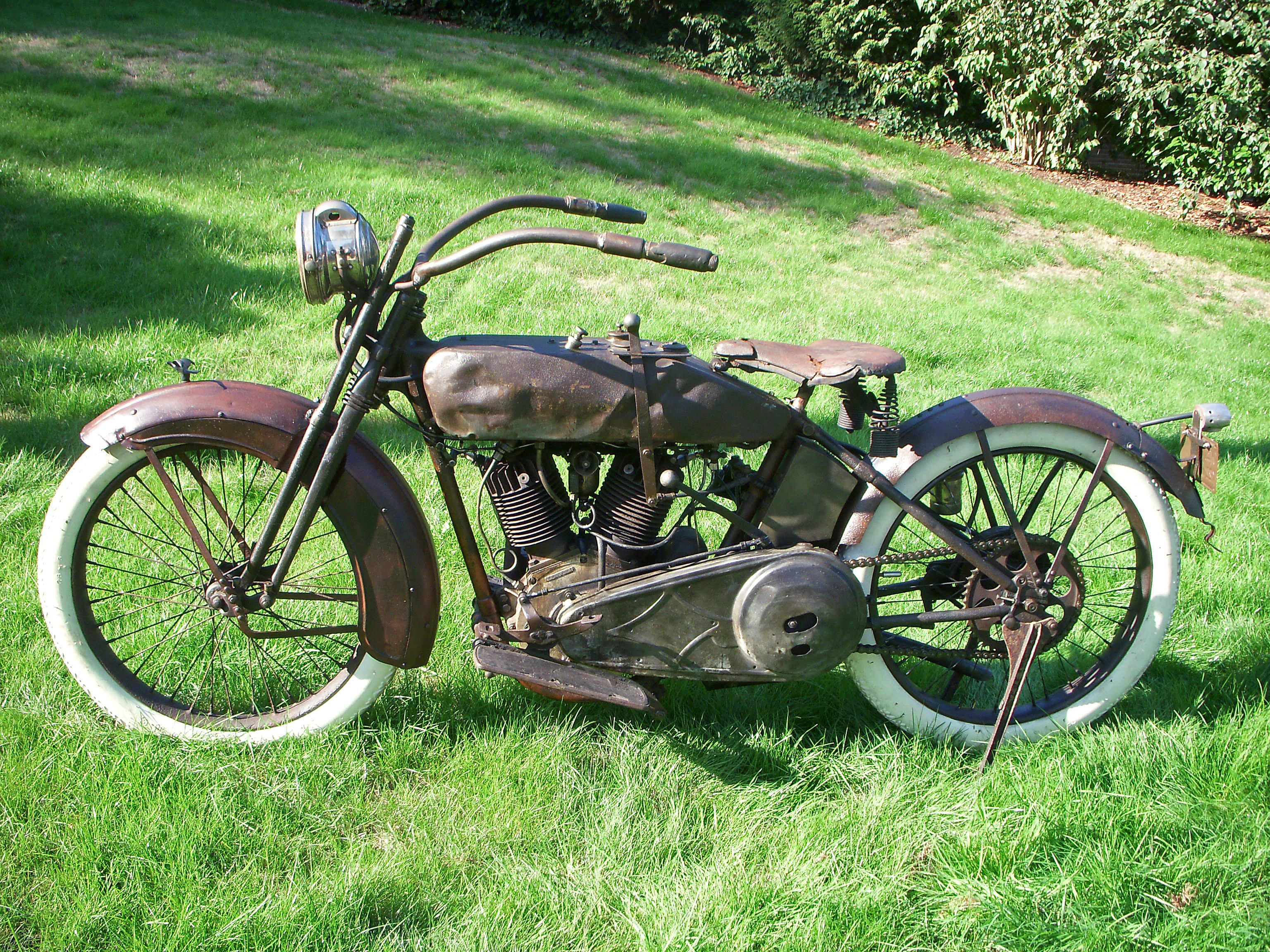オートバイ・バイク The 1958 Harley-Davidson 1/10 1958 Harley-Davidson Hummer | Bike-urious