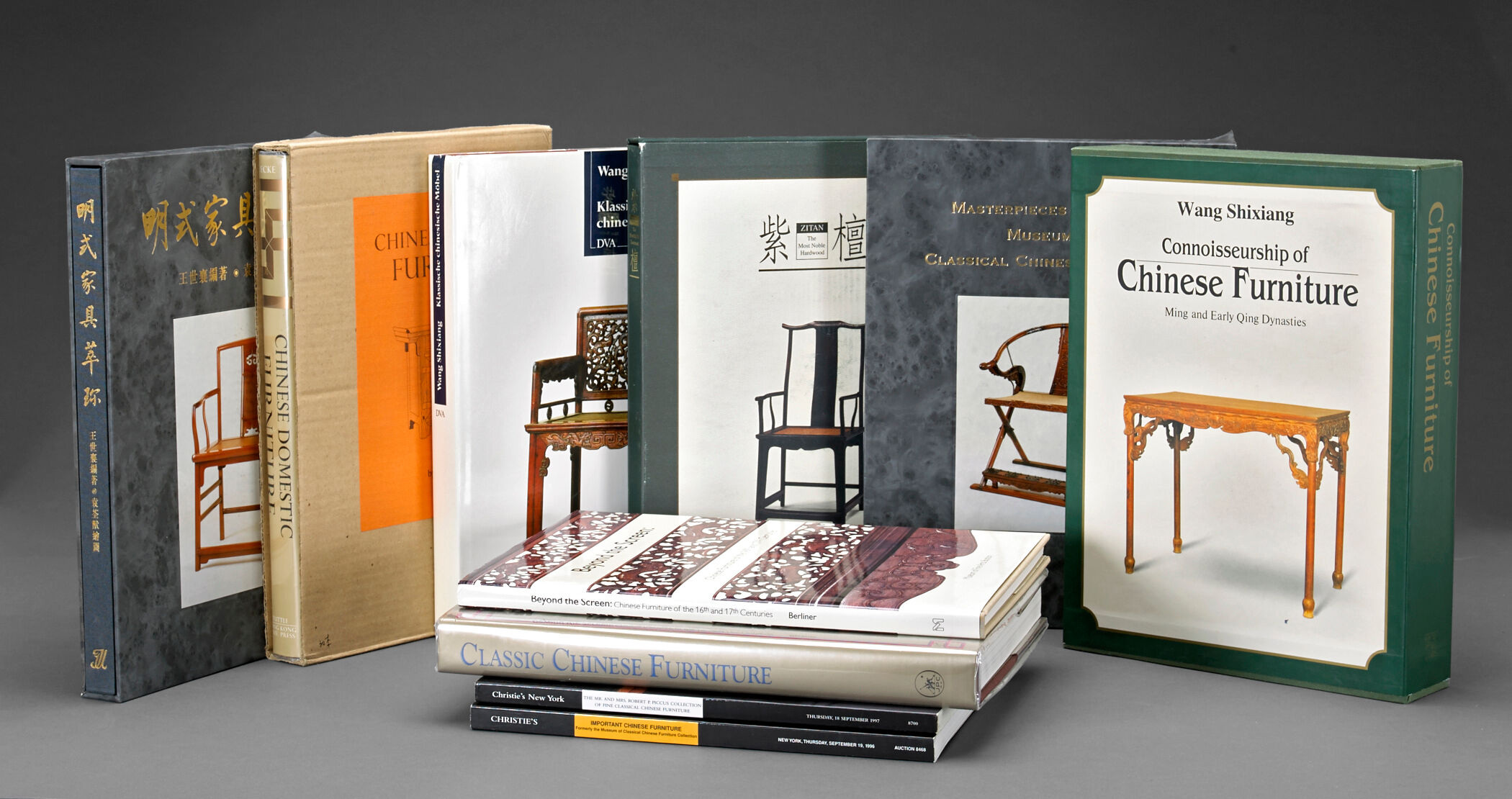 Bonhams : A group of eleven books and catalogs on Chinese 