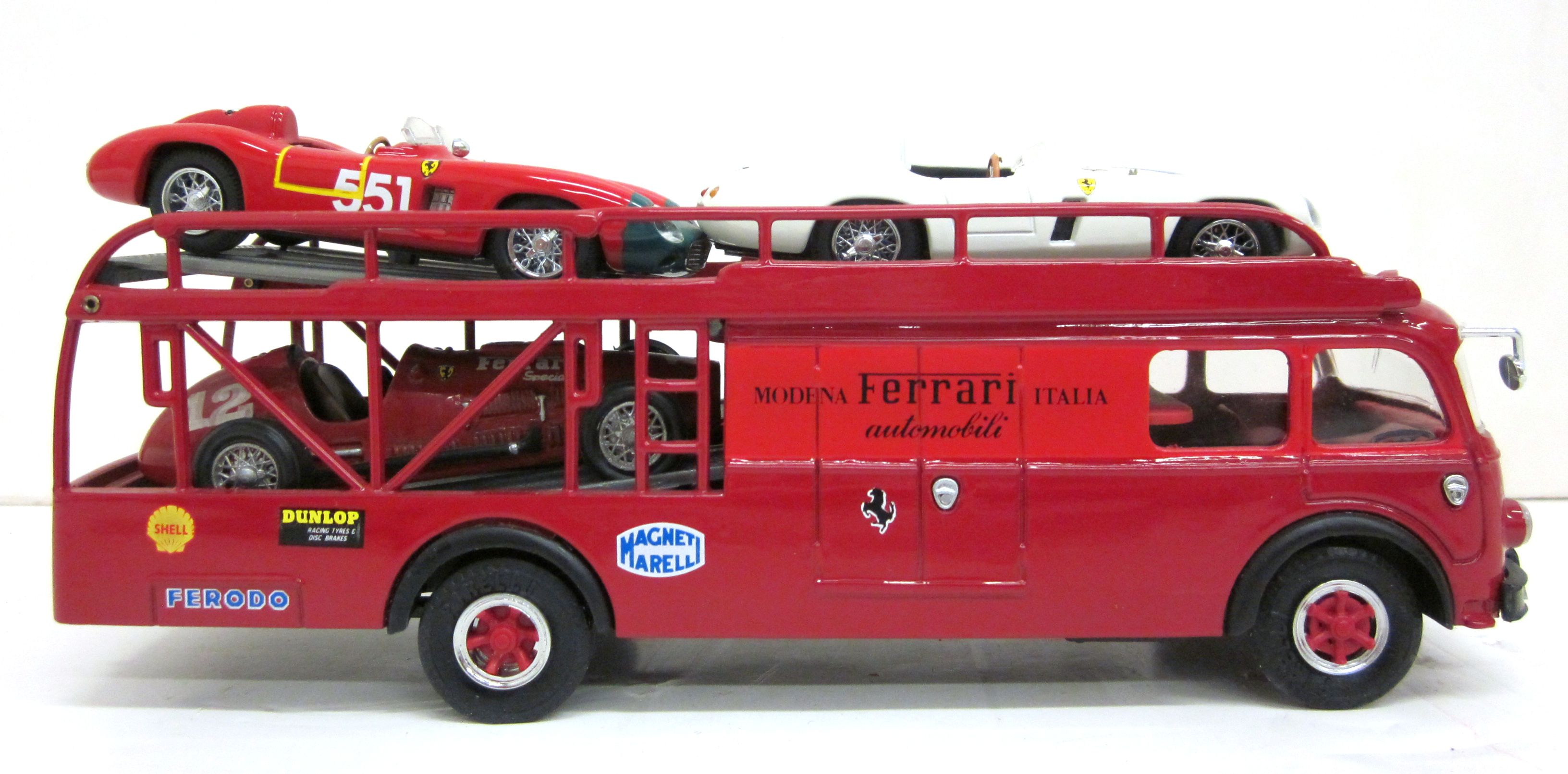 FERRARI F 355 1994 coupé - DETAIL CARS 1:43