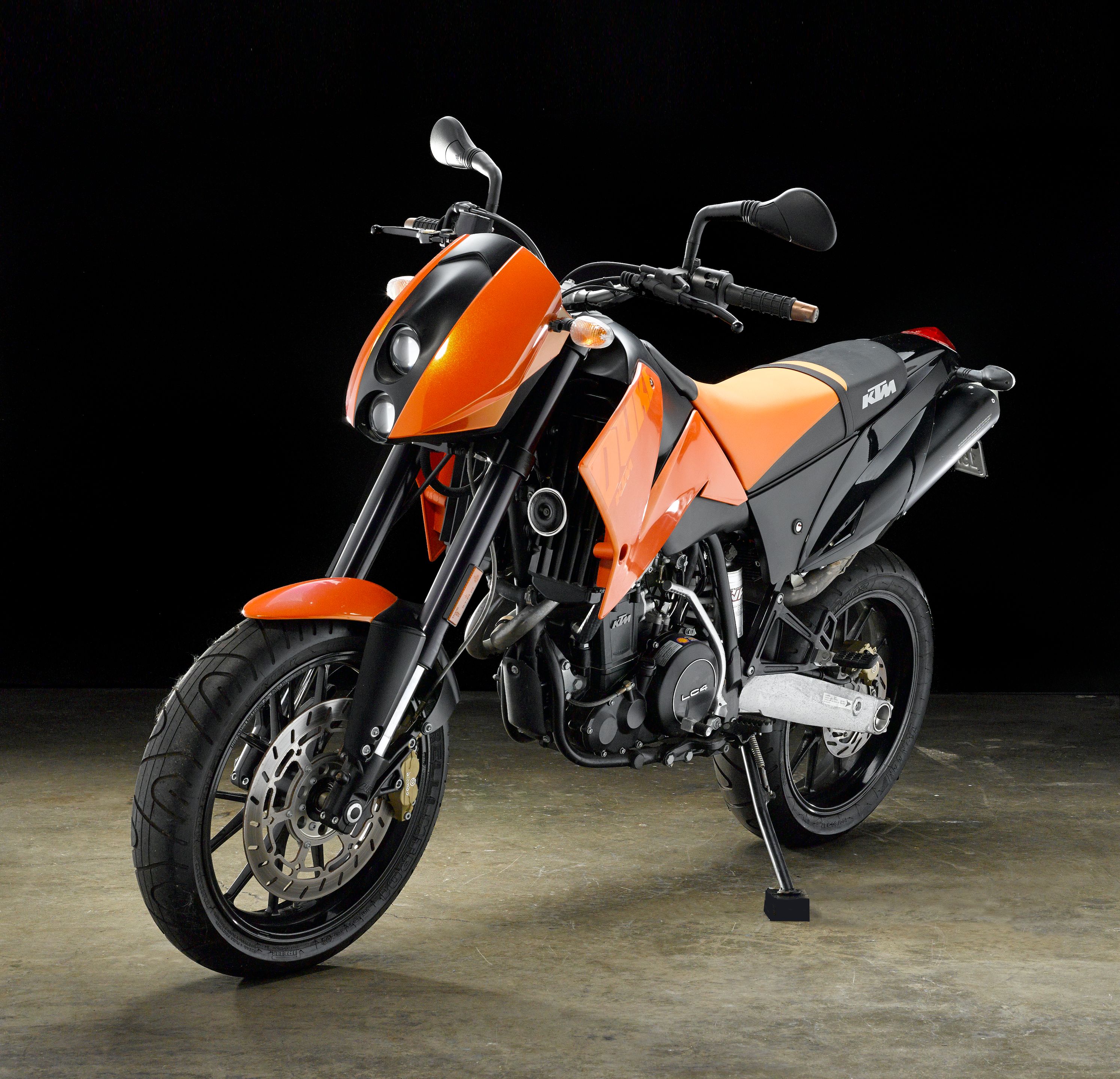 Bonhams Cars 2002 KTM 640cc DUKE II Frame VBKDUN4072M752396