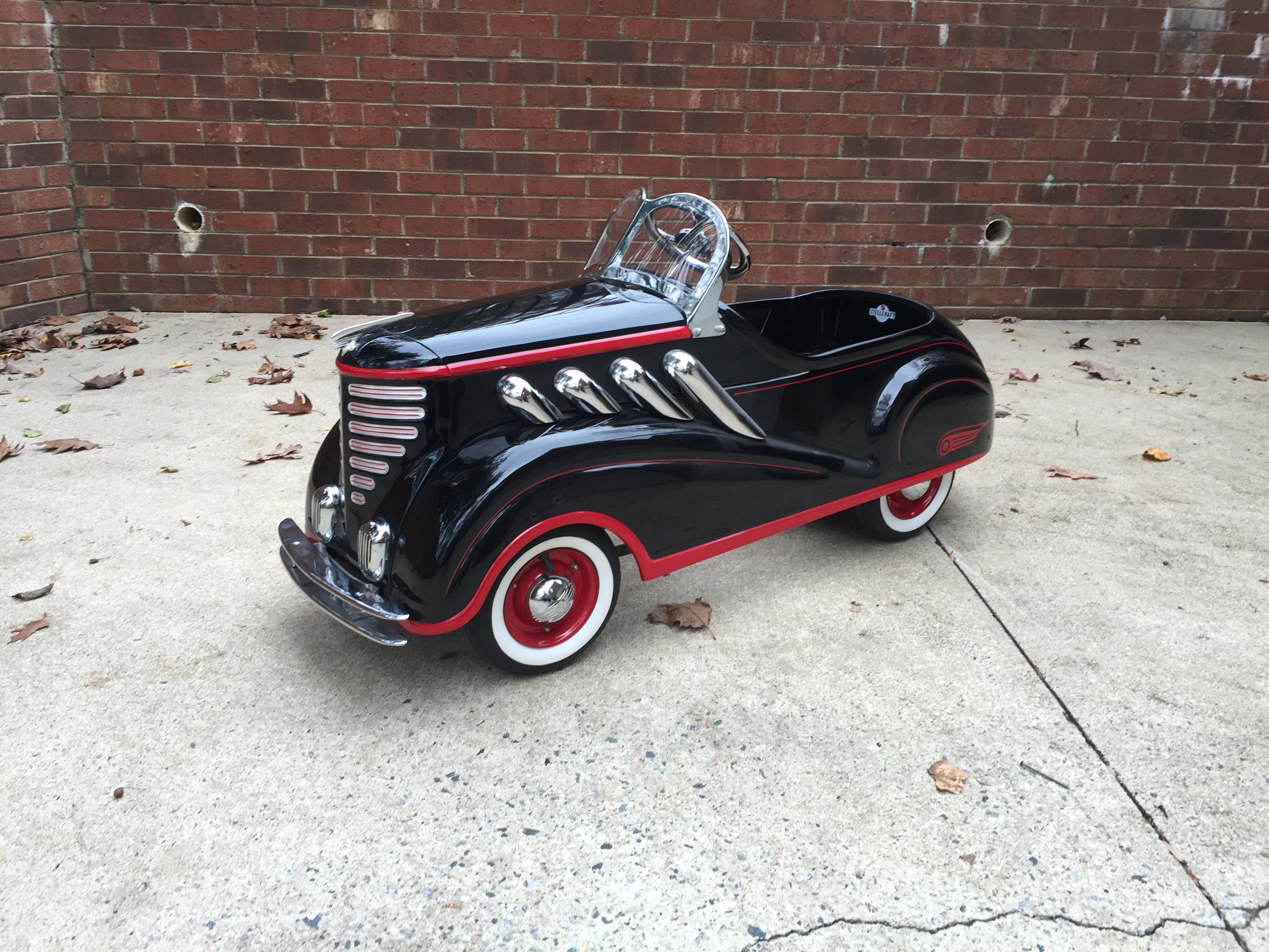 Mini Voiture à Pédales Hallmark - 1937 Steelcraft Auburn - Kiddie Car Classics
